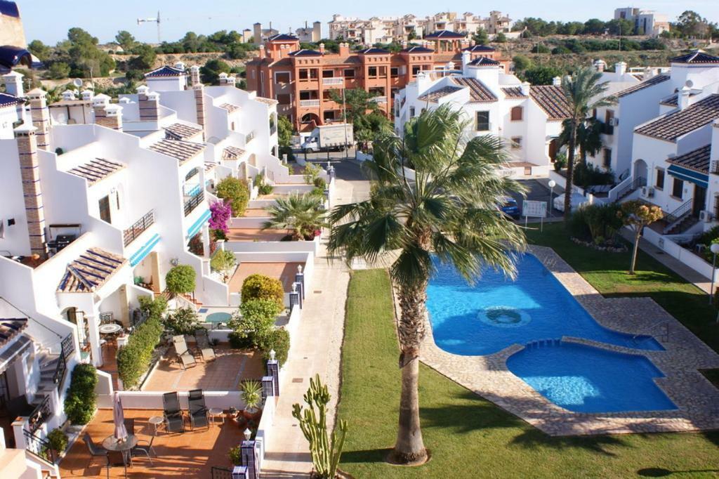Calle Rigoletto Villamartin Costa Blanca Exterior foto